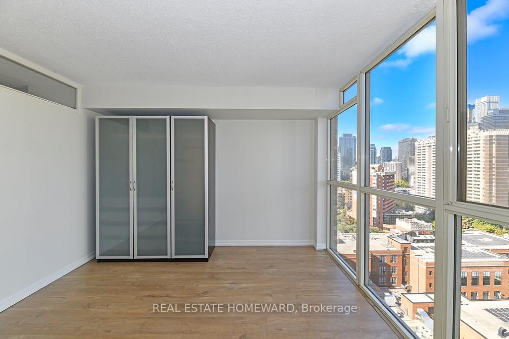 15 Maitland Pl, unit 2104 for rent