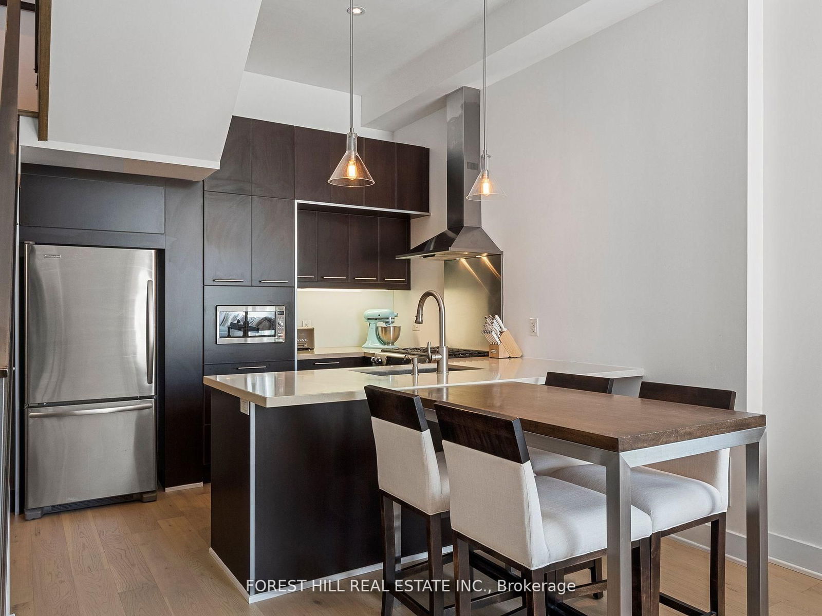 483 Dupont St, unit 112 for sale