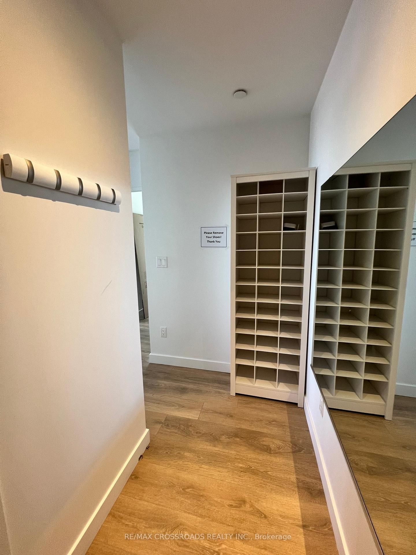 215 Queen St W, unit 2105 for rent