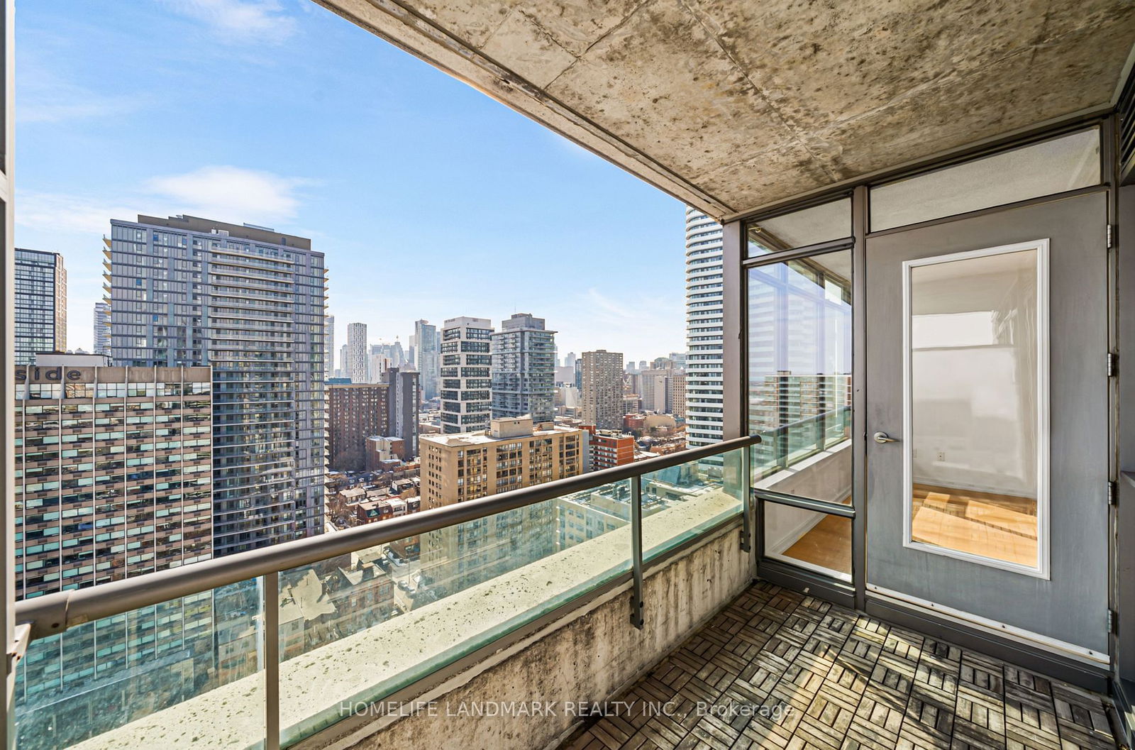 281 Mutual St, unit 2102 for sale