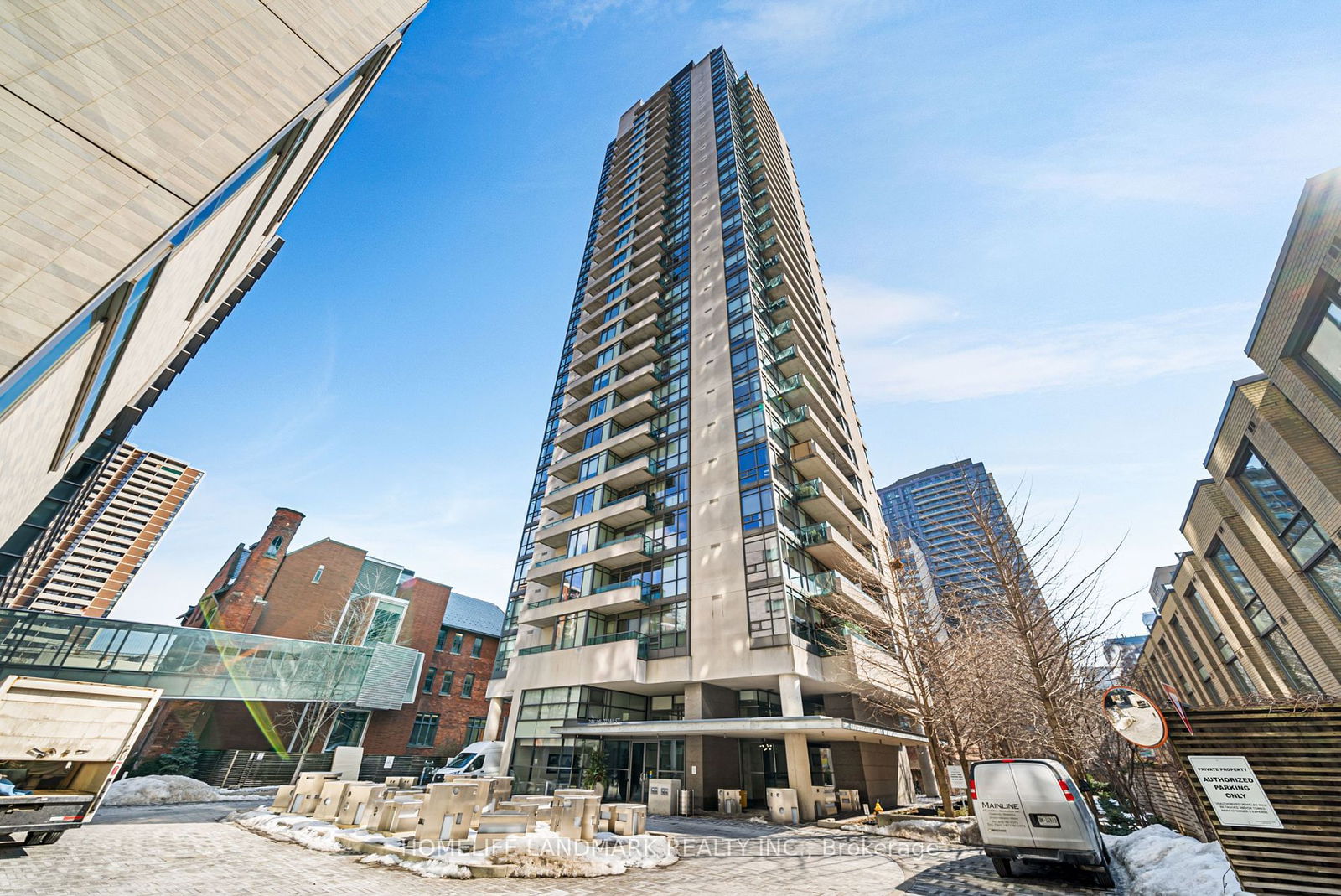 281 Mutual St, unit 2102 for sale