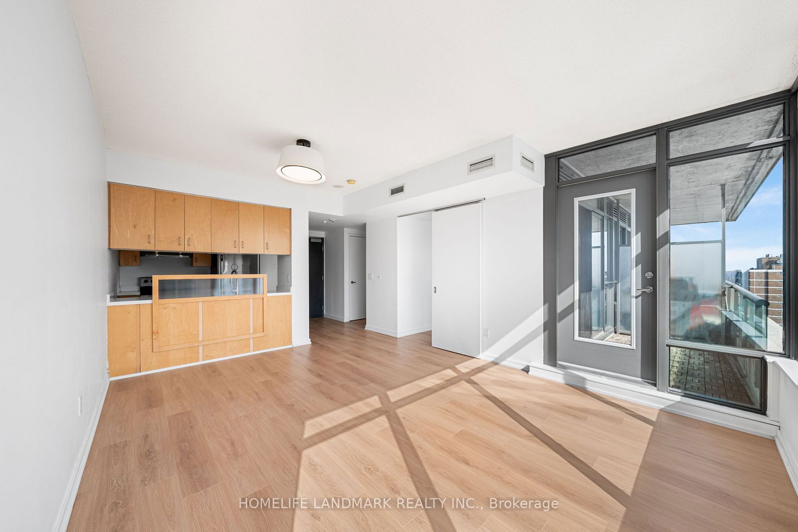 281 Mutual St, unit 2102 for sale