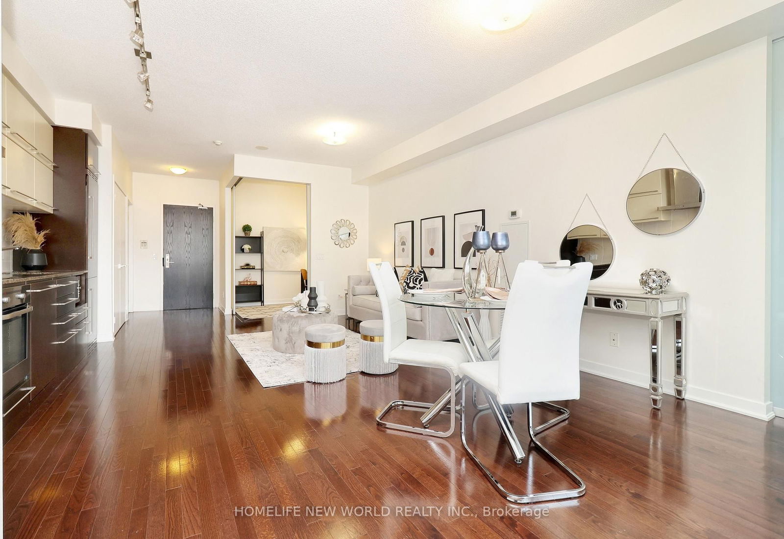 770 Bay St, unit 1613 for sale