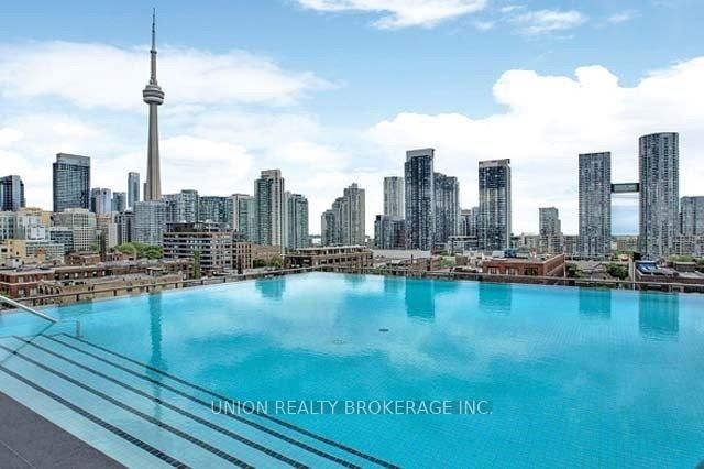 560 King St W, unit 222 for rent