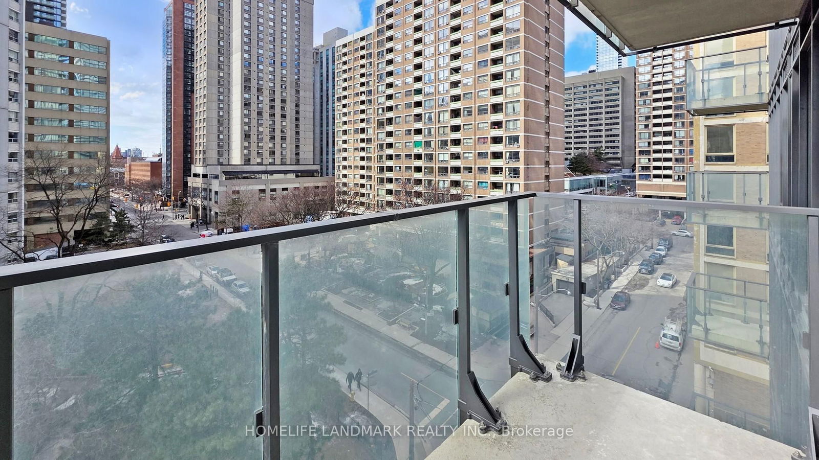 75 St Nicholas St, unit 606 for rent