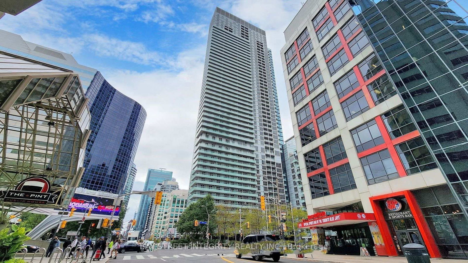 300 Front St W, unit 914 for sale