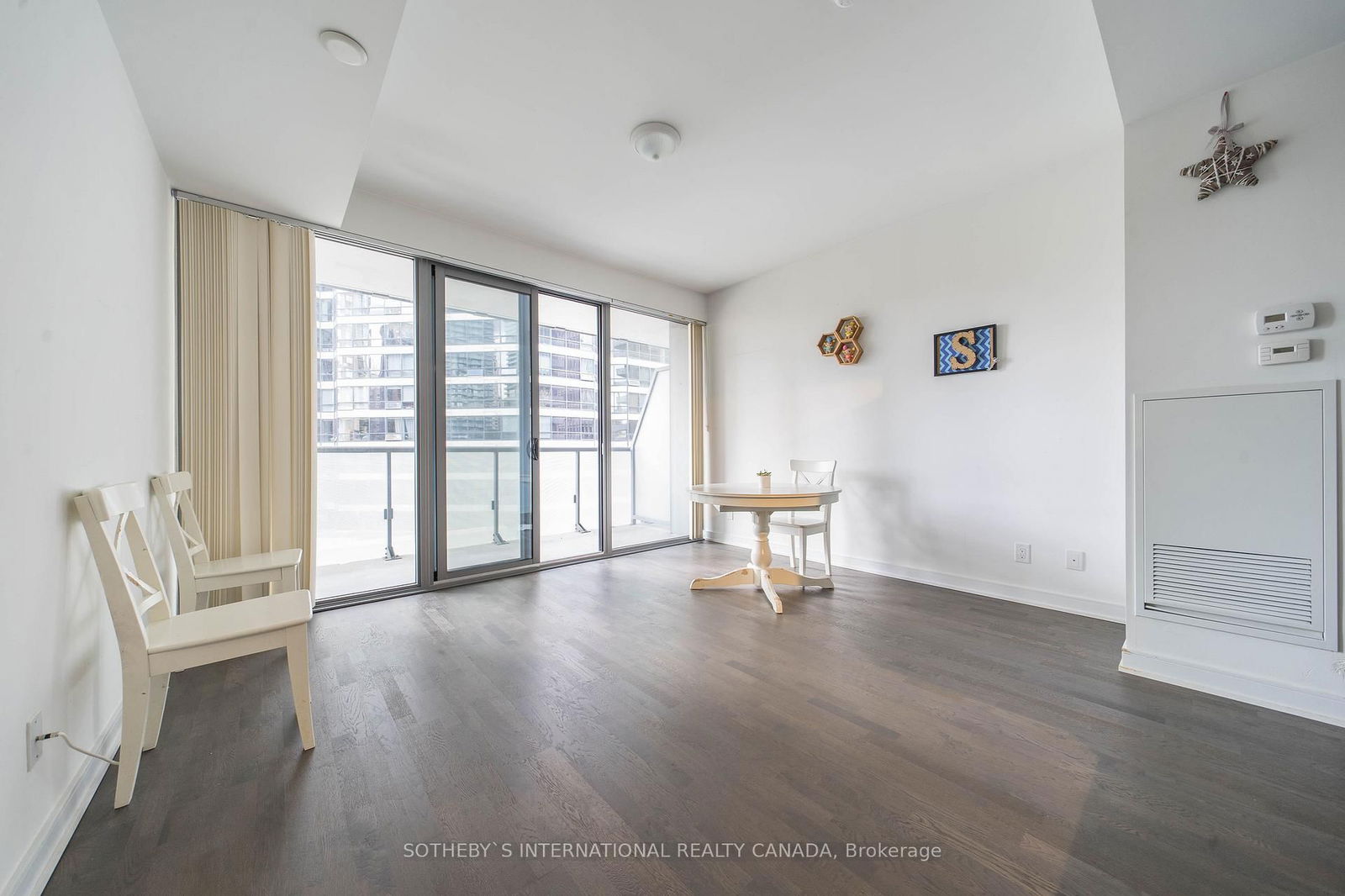 57 St Joseph St, unit 502 for rent