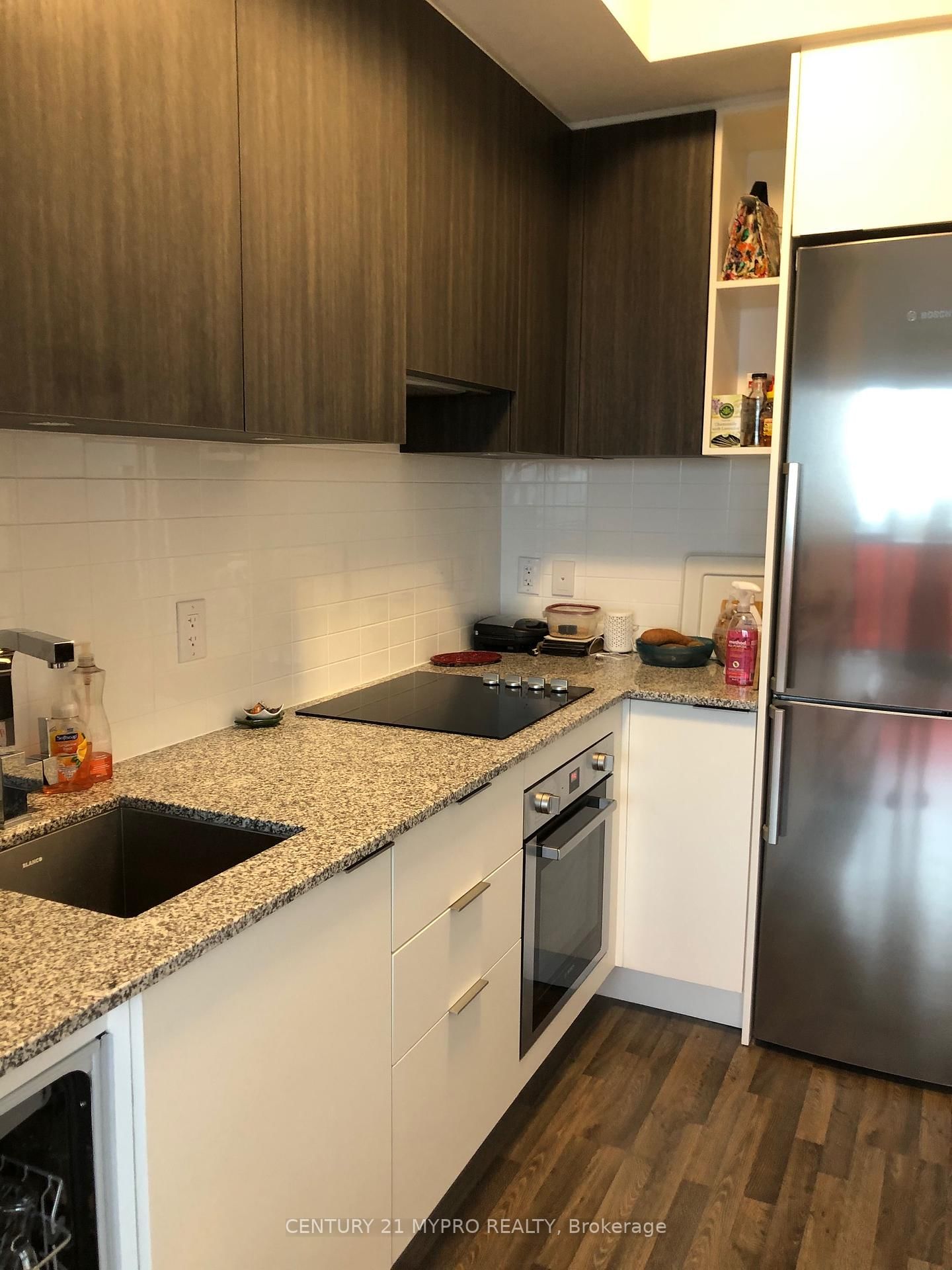 120 Parliament St, unit 1507 for rent