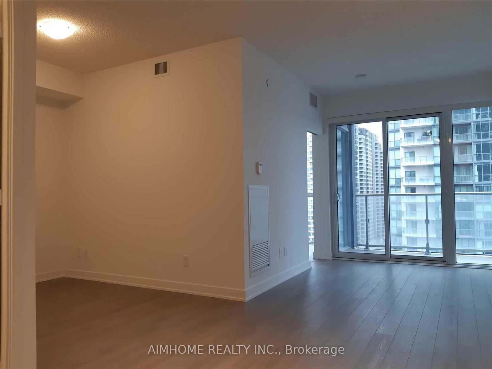 5180 Yonge St, unit 1708 for rent