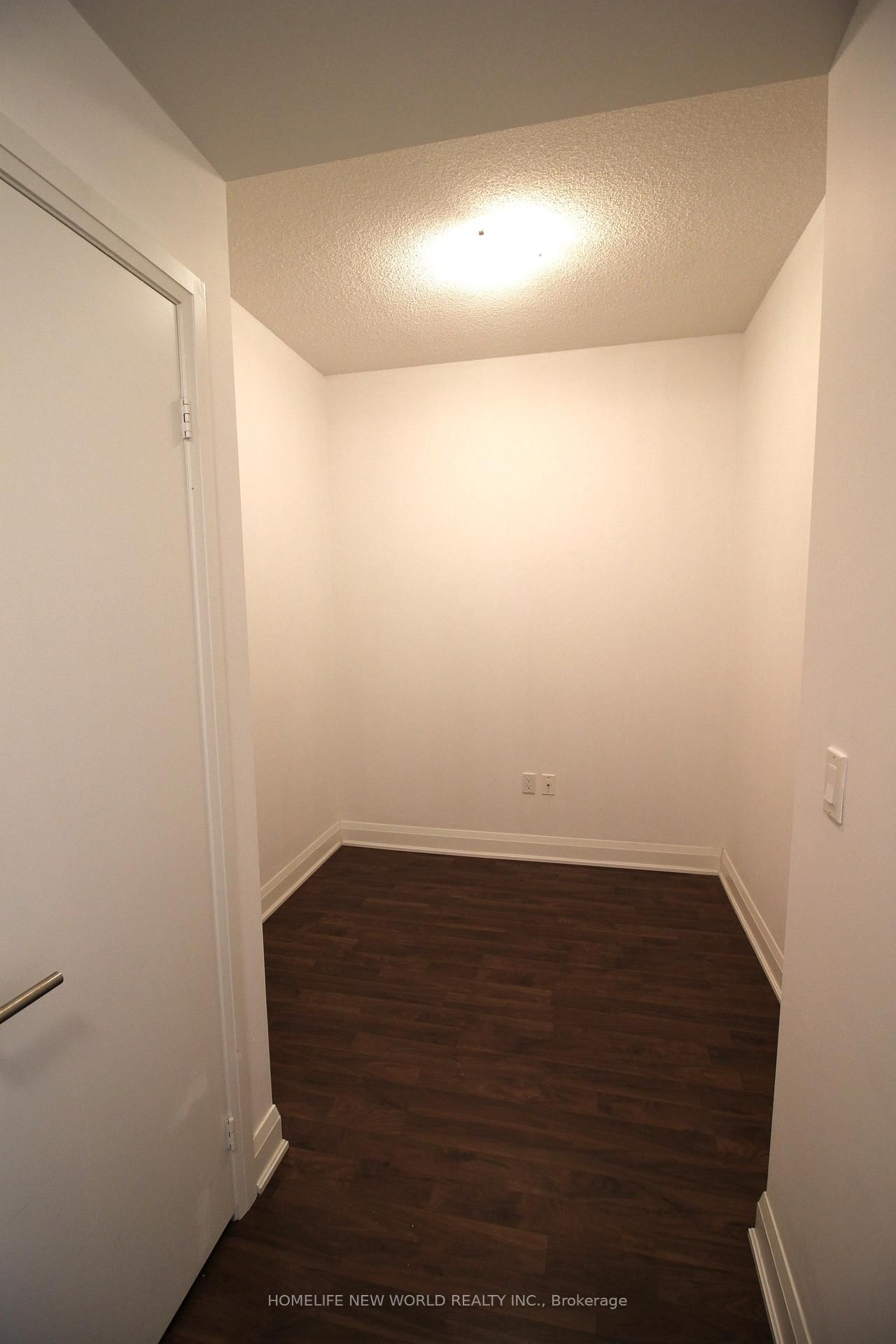 160 Vanderhoof Ave, unit 0301 for rent