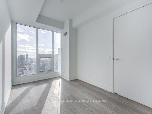 181 Dundas St E, unit 2707 for rent