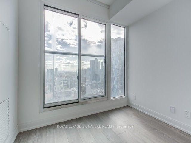 181 Dundas St E, unit 2707 for rent