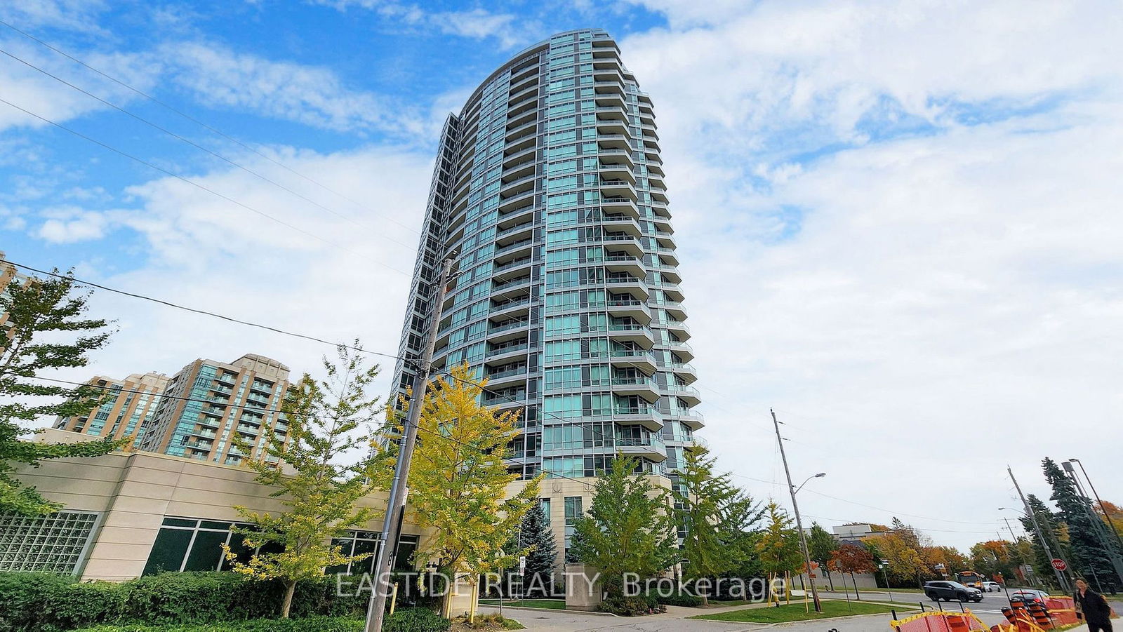 18 Holmes Ave, unit 315 for sale