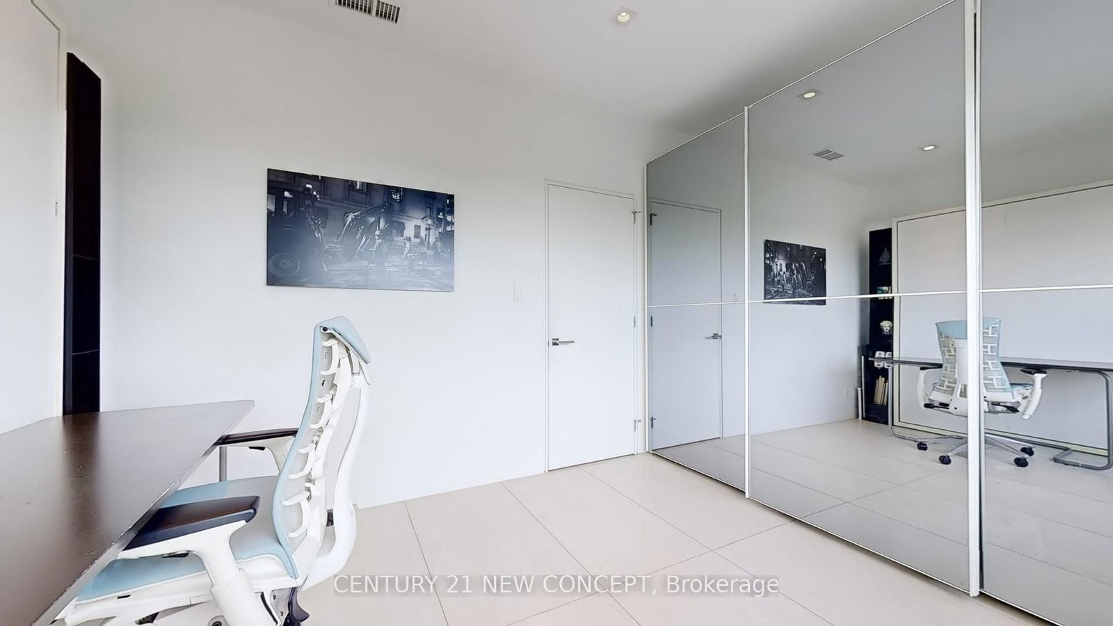 1 Watergarden Way N, unit 501 for rent