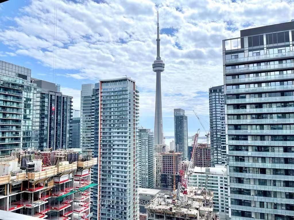 125 Peter St, unit 3210 for rent