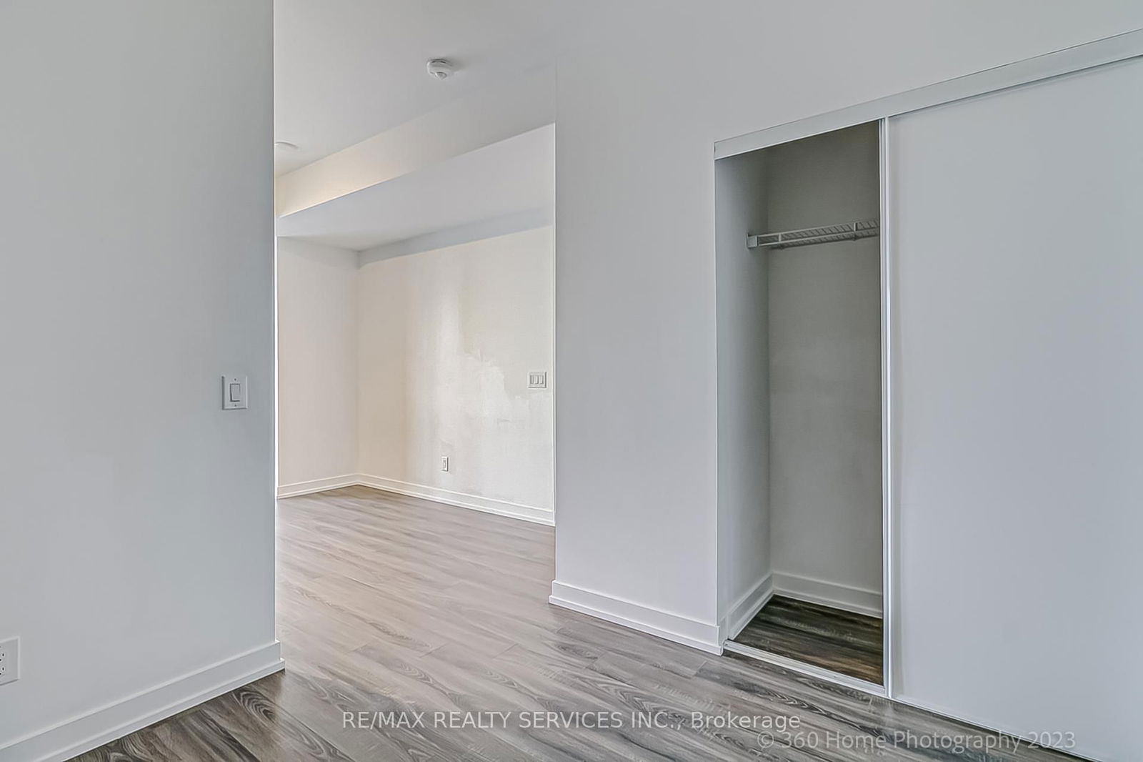 20 Edward St, unit 1719 for rent