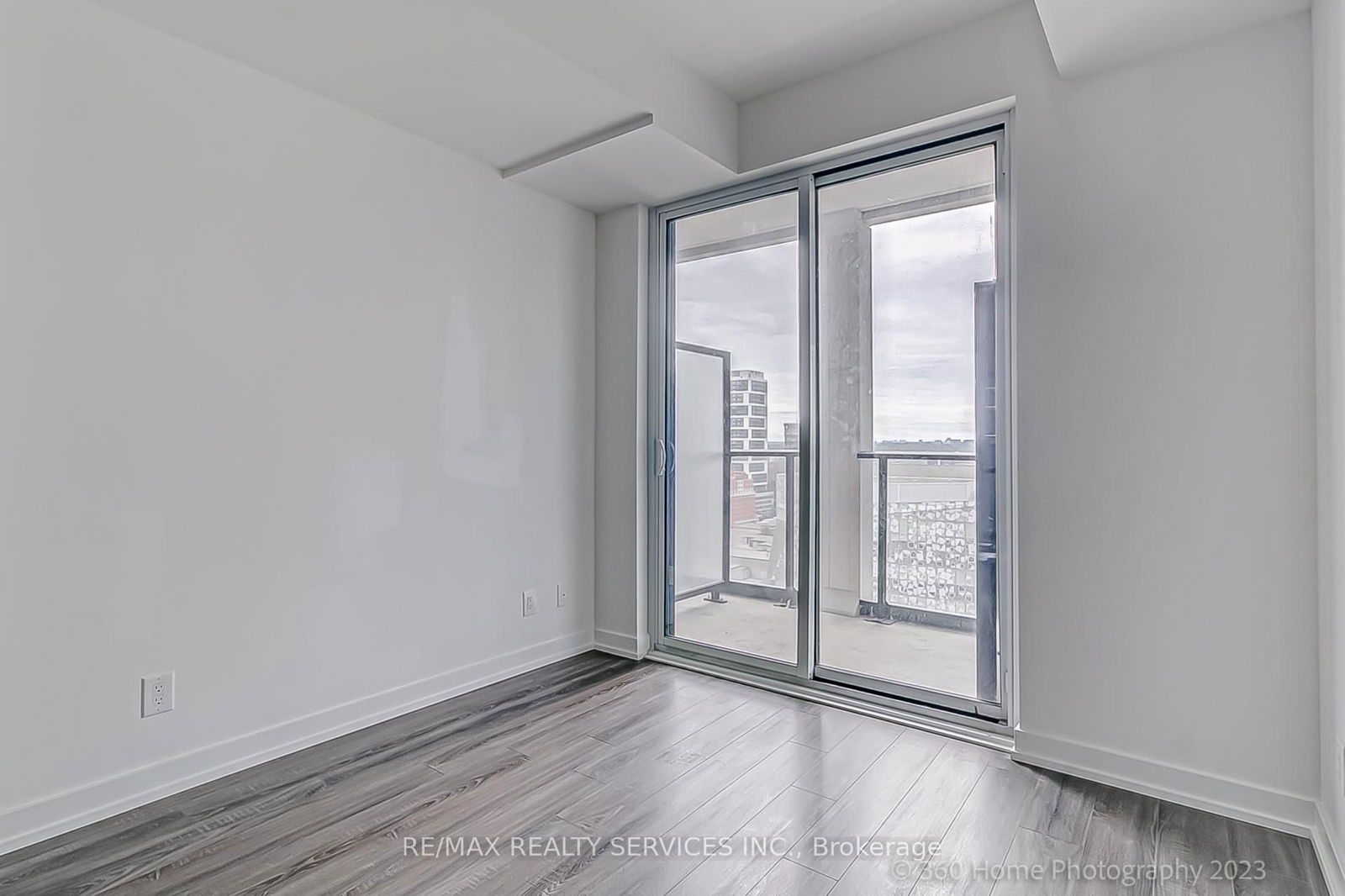 20 Edward St, unit 1719 for rent