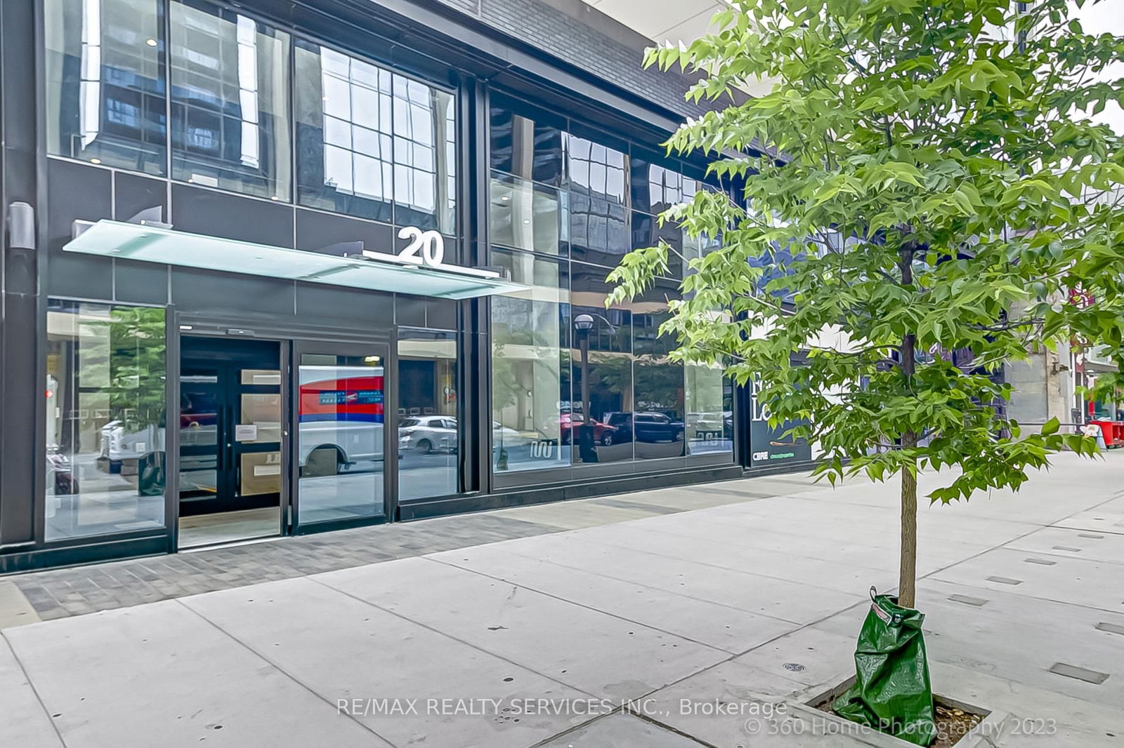 20 Edward St, unit 1719 for rent