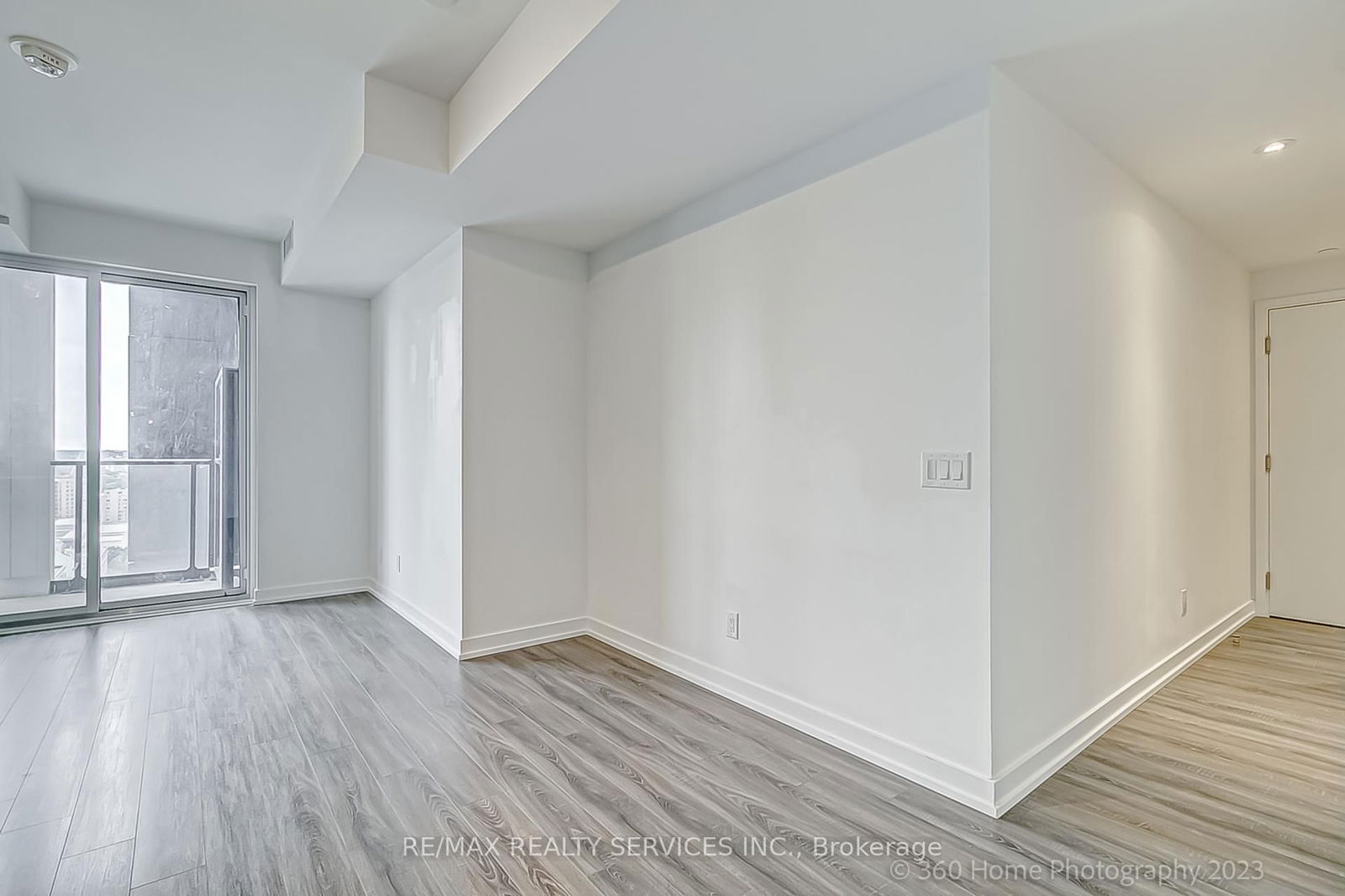 20 Edward St, unit 1719 for rent