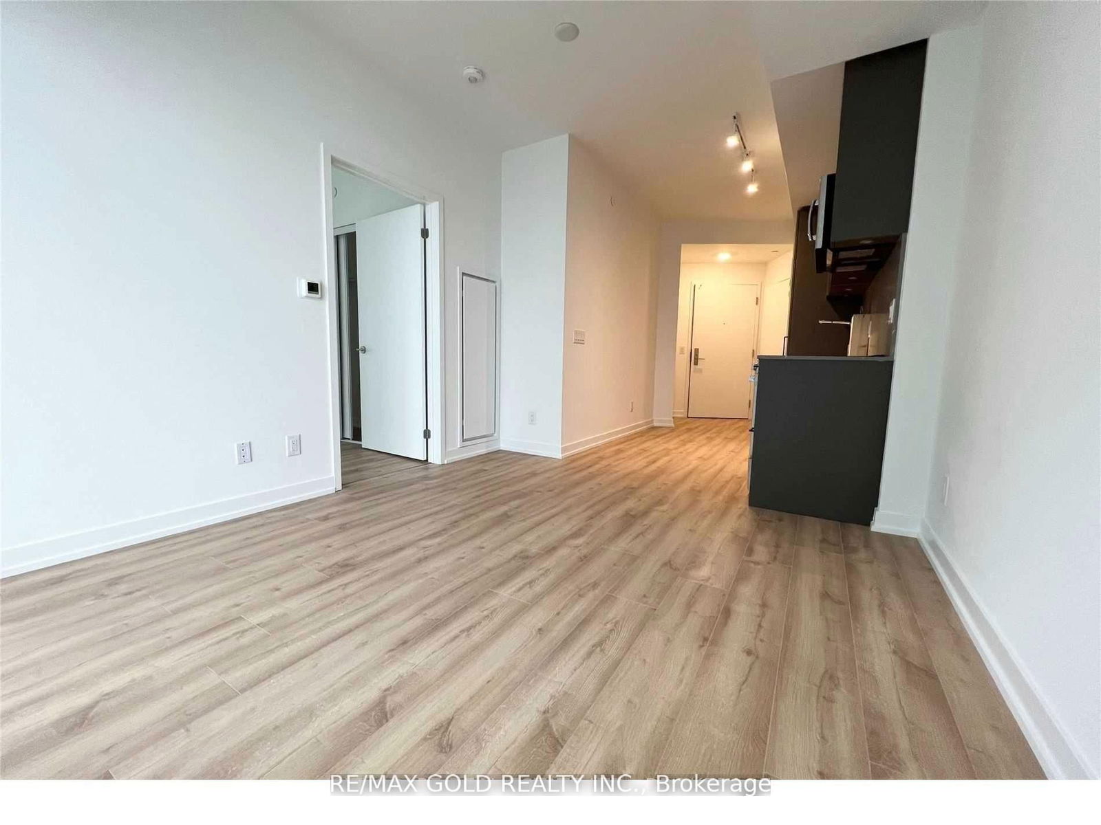 135 East Liberty St E, unit 2507 for rent