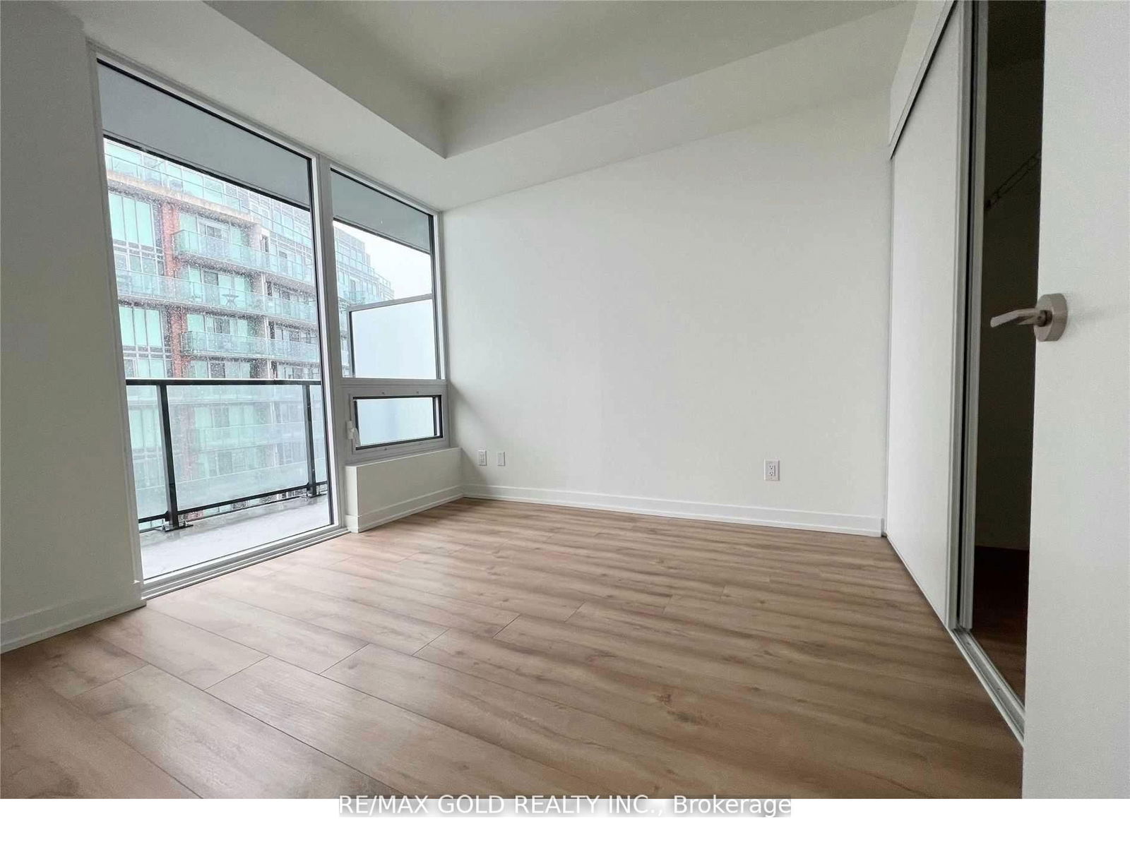 135 East Liberty St E, unit 2507 for rent