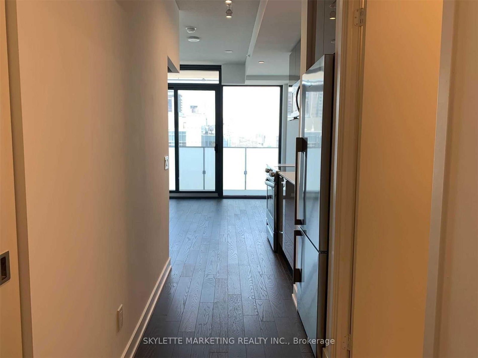 25 Richmond St E, unit 2314 for rent