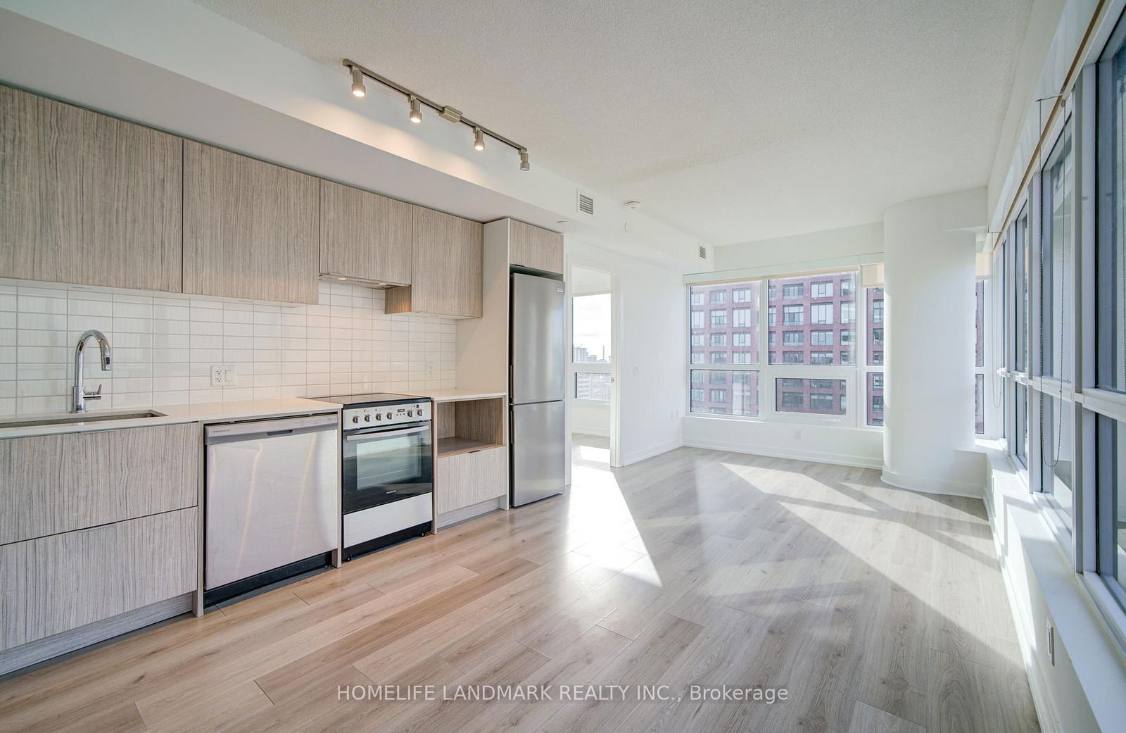 395 Bloor St E, unit 2302 for rent