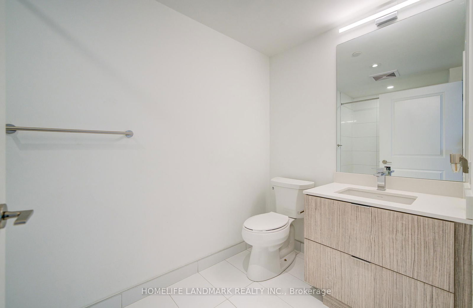 395 Bloor St E, unit 2302 for rent