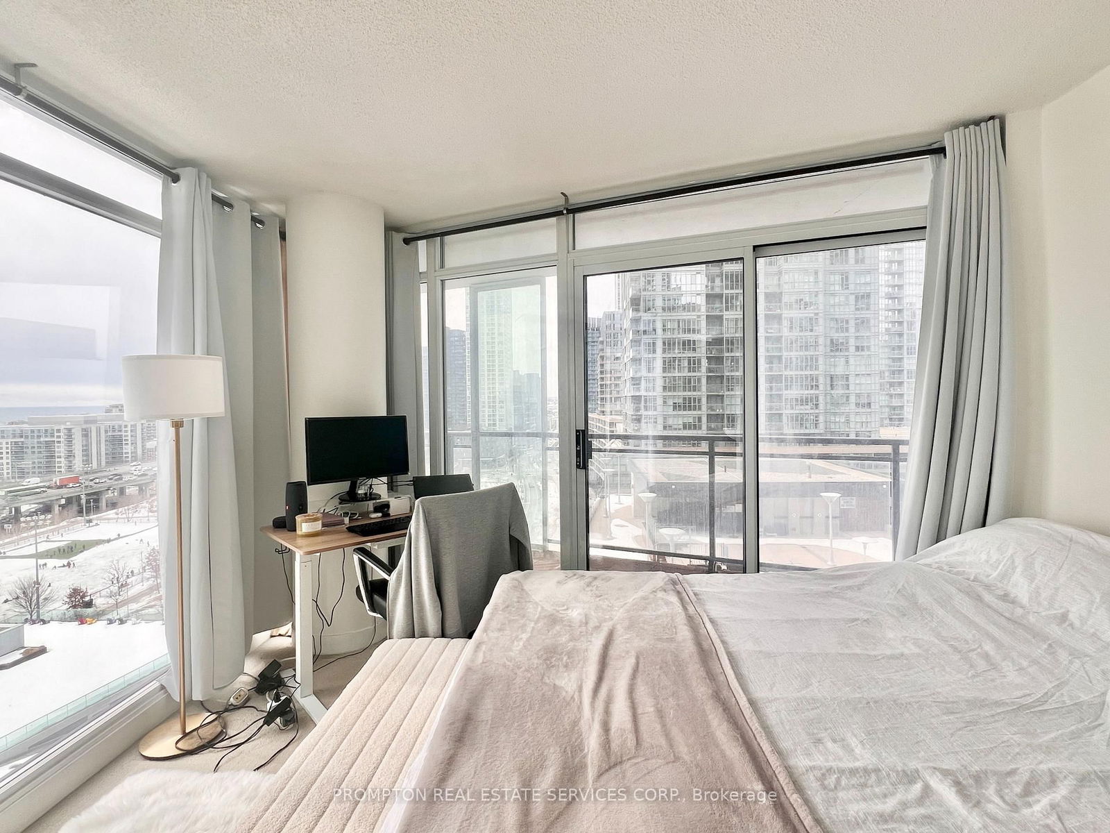 8 Telegram Mews, unit 1501 for rent