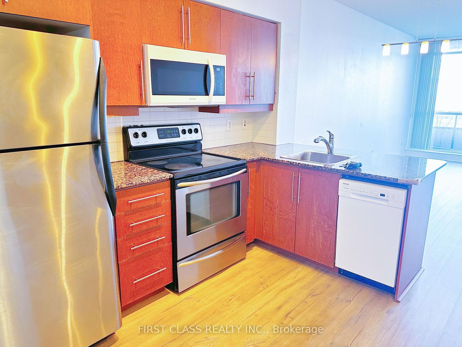 2885 Bayview Ave, unit 235 for rent