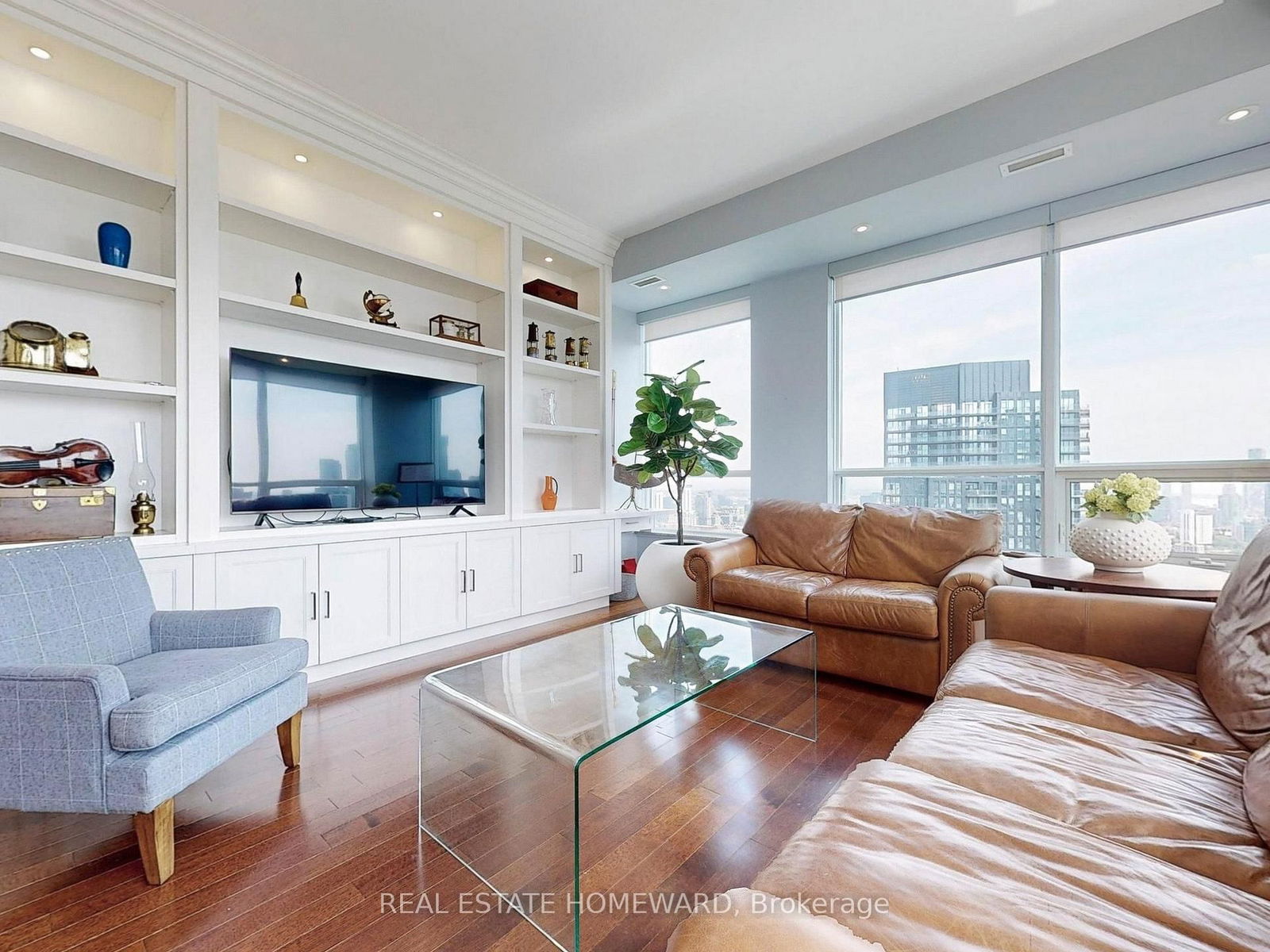 500 Sherbourne St, unit 3006 for sale