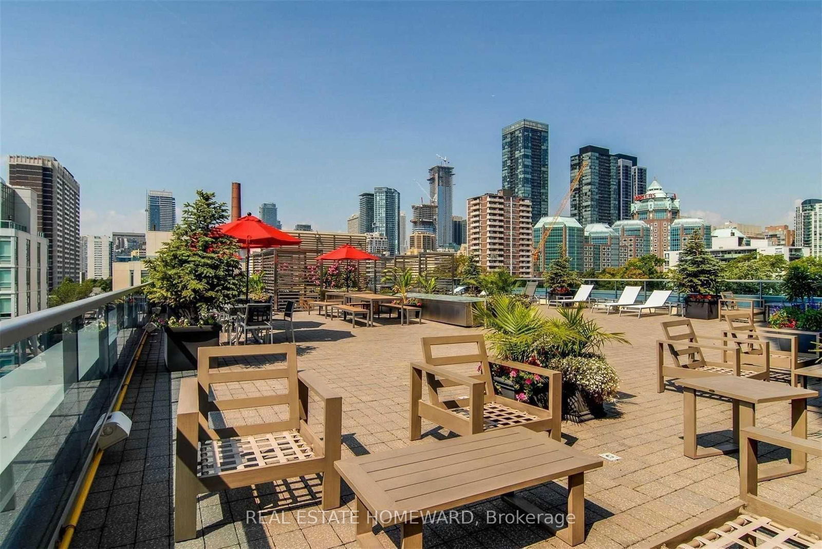 500 Sherbourne St, unit 3006 for sale