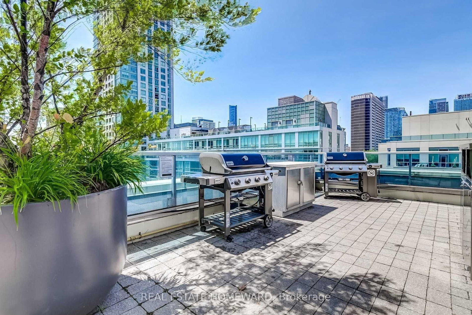 500 Sherbourne St, unit 3006 for sale