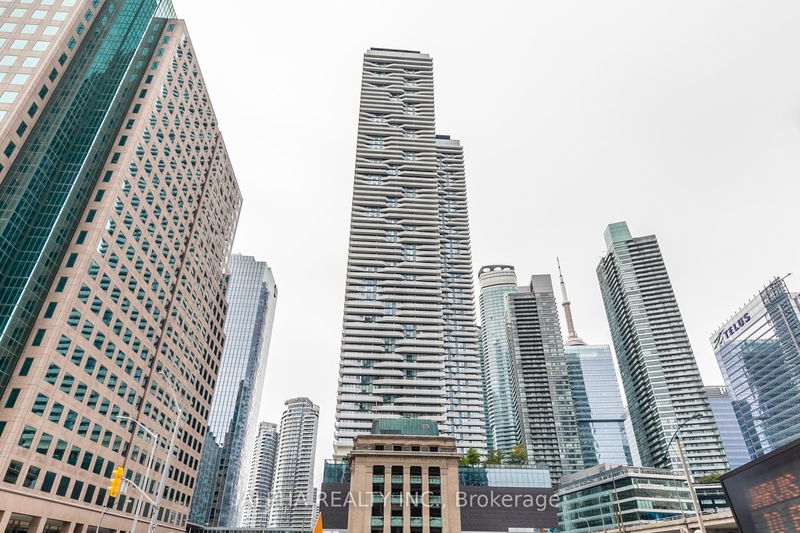 100 Harbour St, unit 6005 for rent