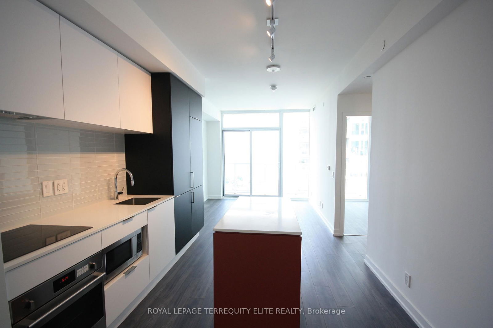 33 Helendale Ave, unit 1513 for rent