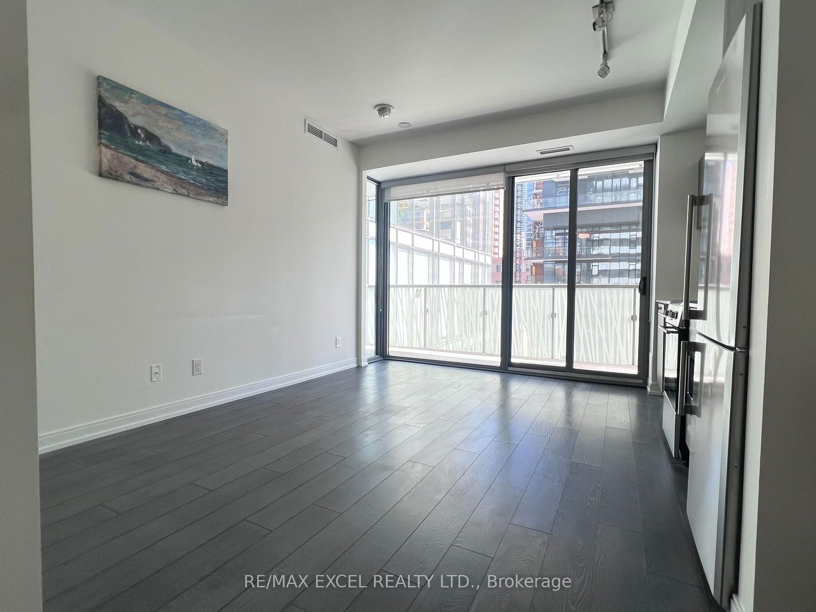 50 Charles St E, unit 511 for rent