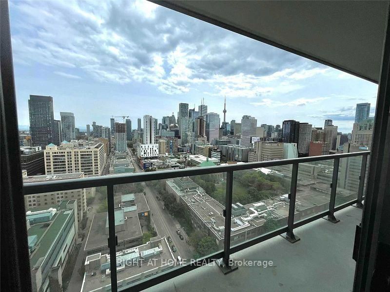 89 Mcgill St, unit 2309 for rent