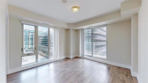 565 Wilson Ave, unit W402 for rent