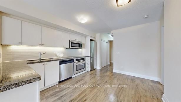 565 Wilson Ave, unit W402 for rent