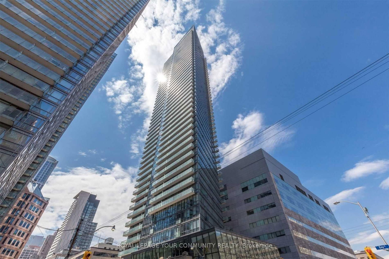 832 Bay St, unit 4704 for rent