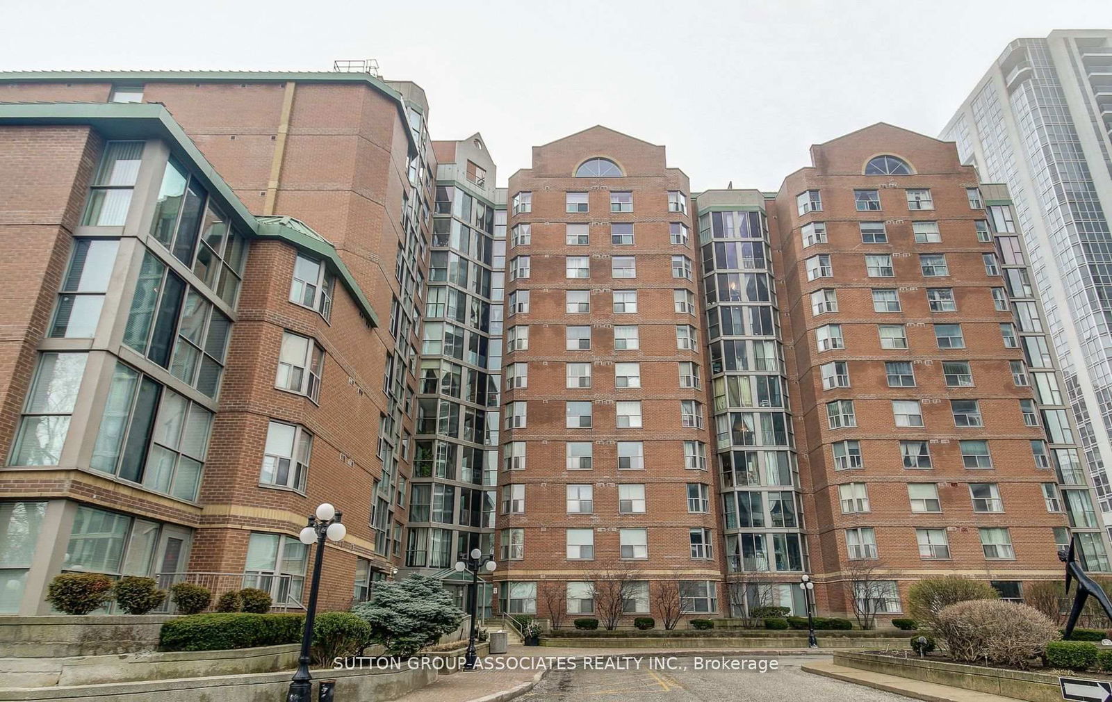 Turnberry Court Condos, North York, Toronto