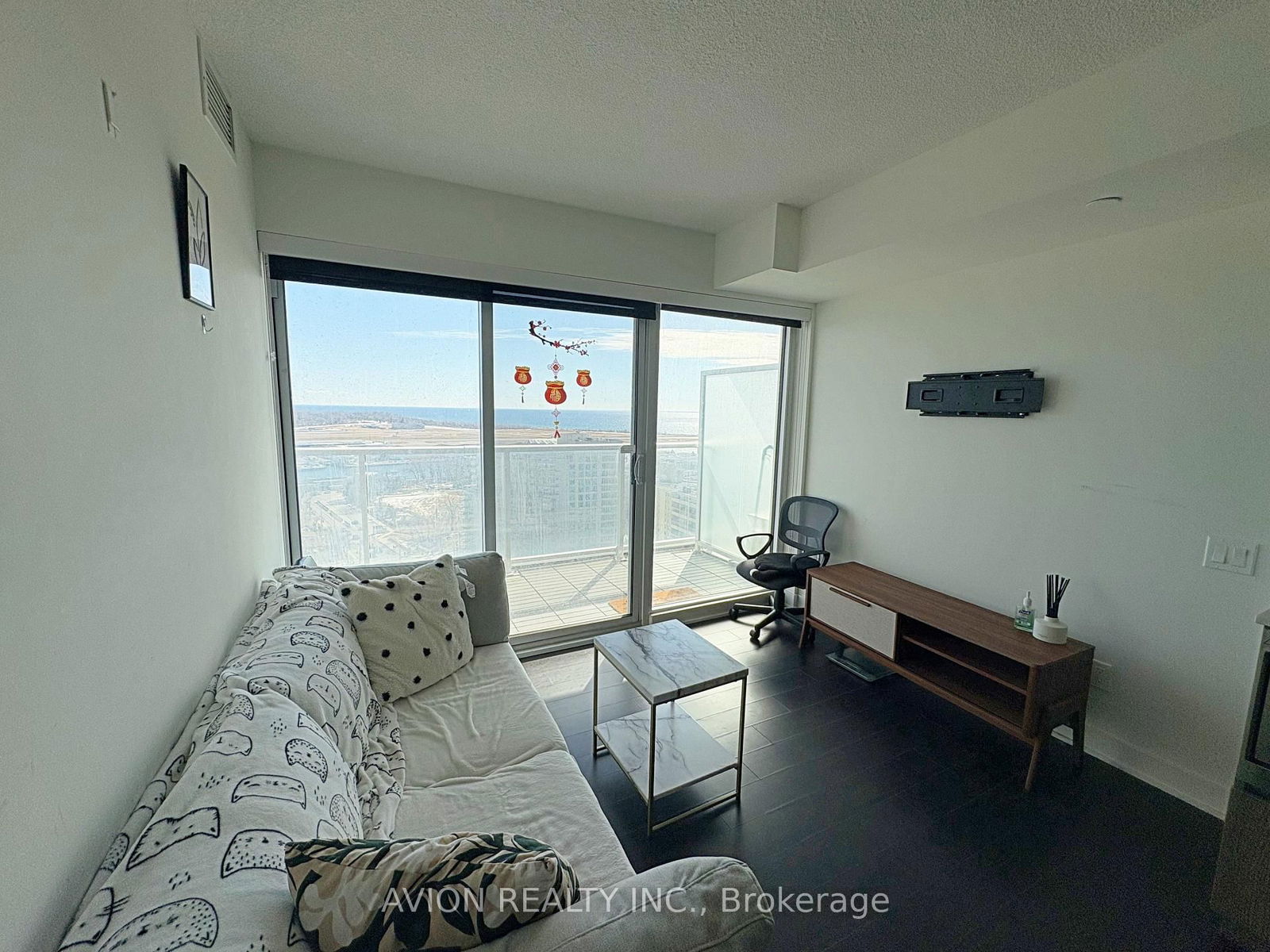 17 Bathurst St, unit 2301 for rent