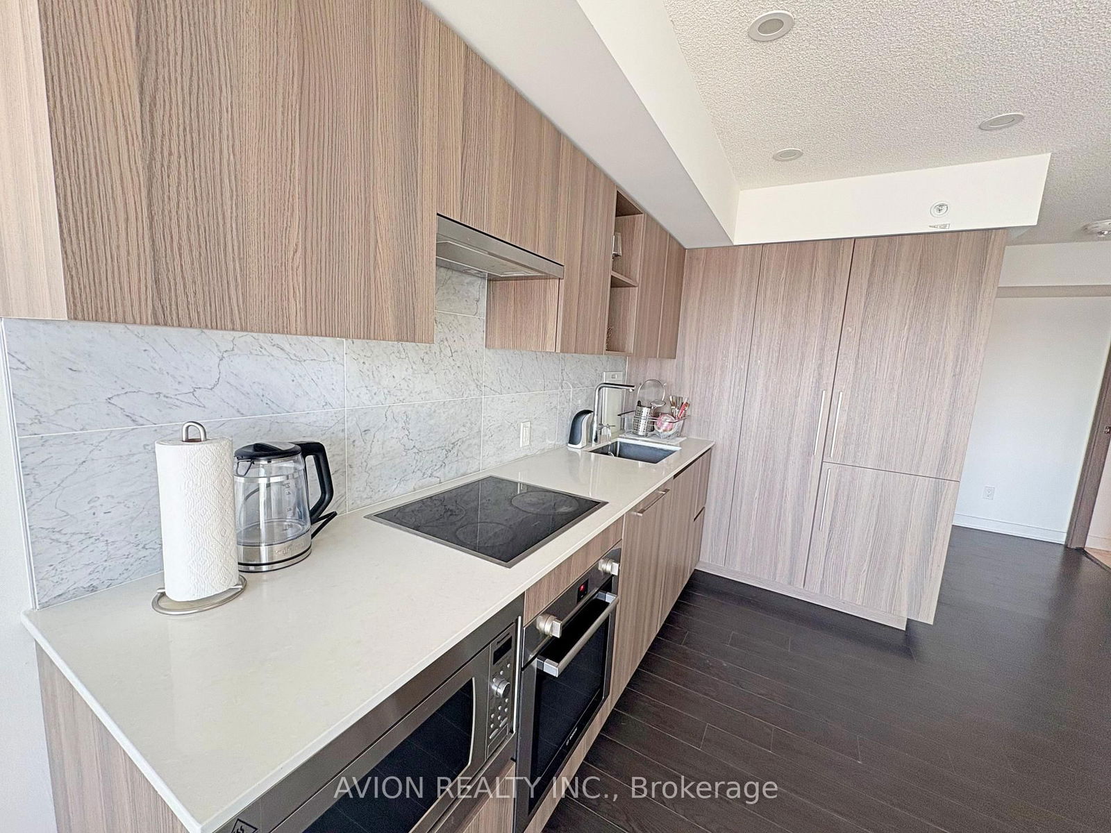 17 Bathurst St, unit 2301 for rent