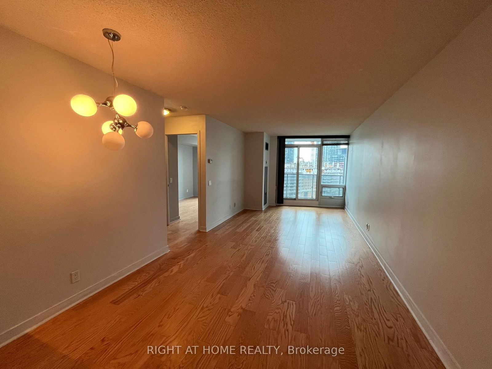 361 Front St W, unit 1606 for rent