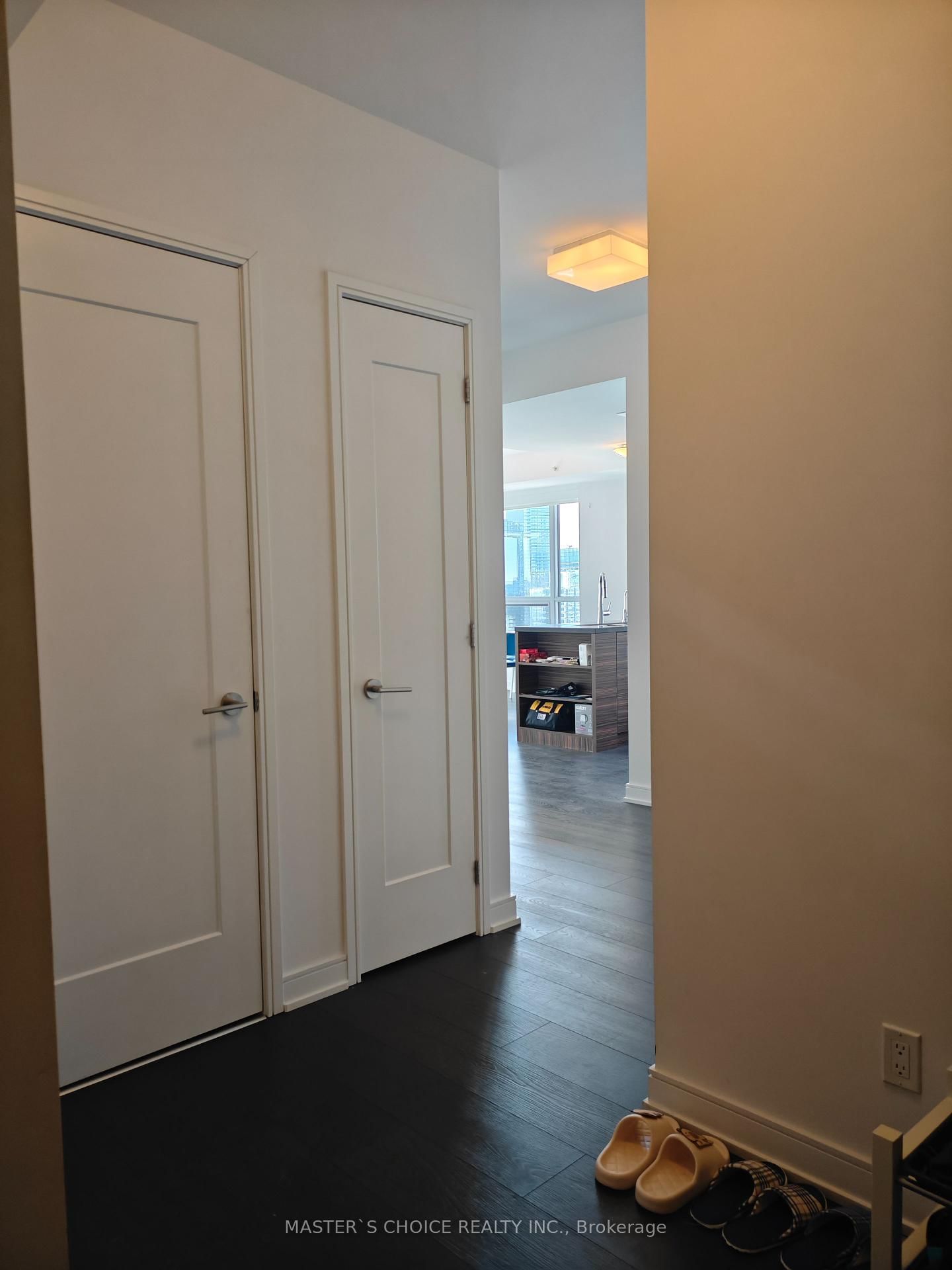 88 Scott St, unit 3709 for rent