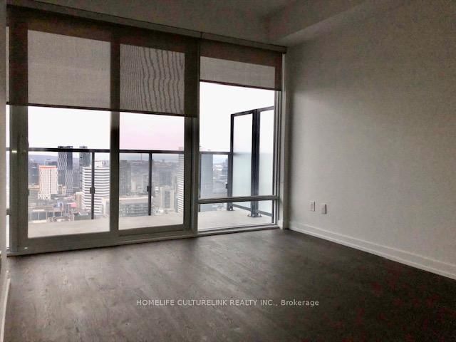 488 University Ave, unit 3605 for rent