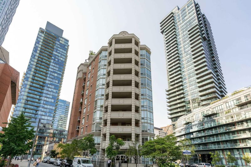 20 Collier St, unit 1004 for rent