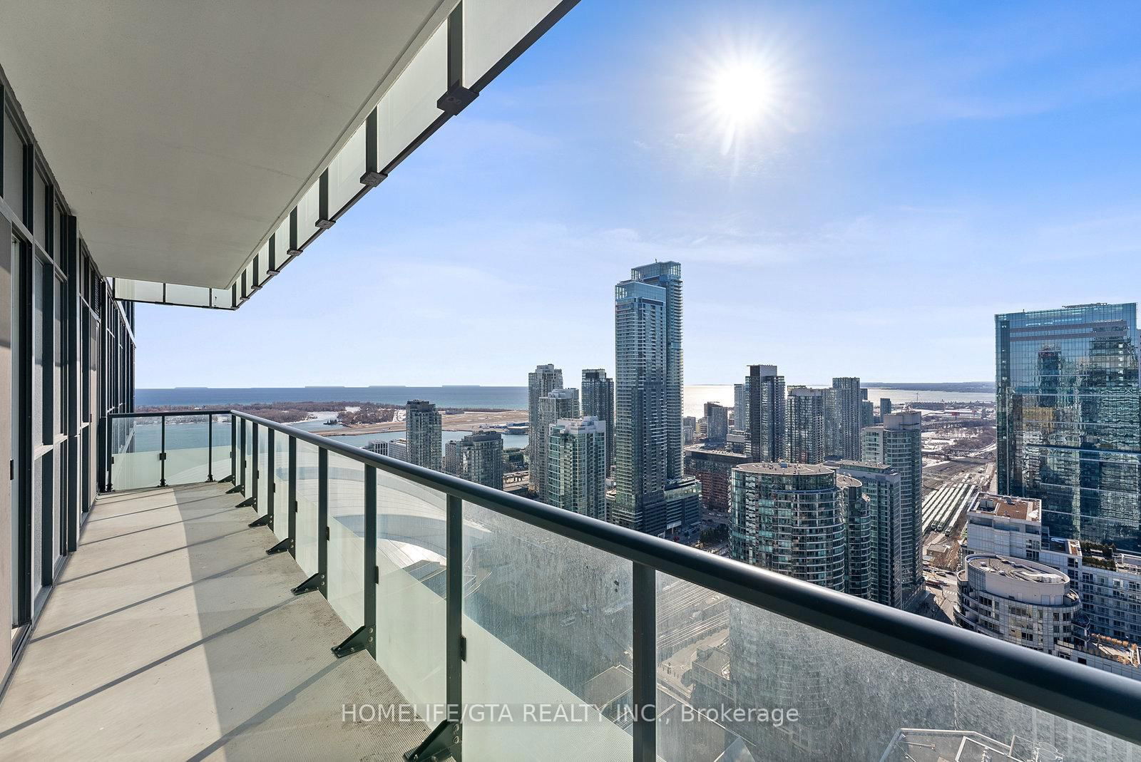 300 Front St W, unit 4301 for sale