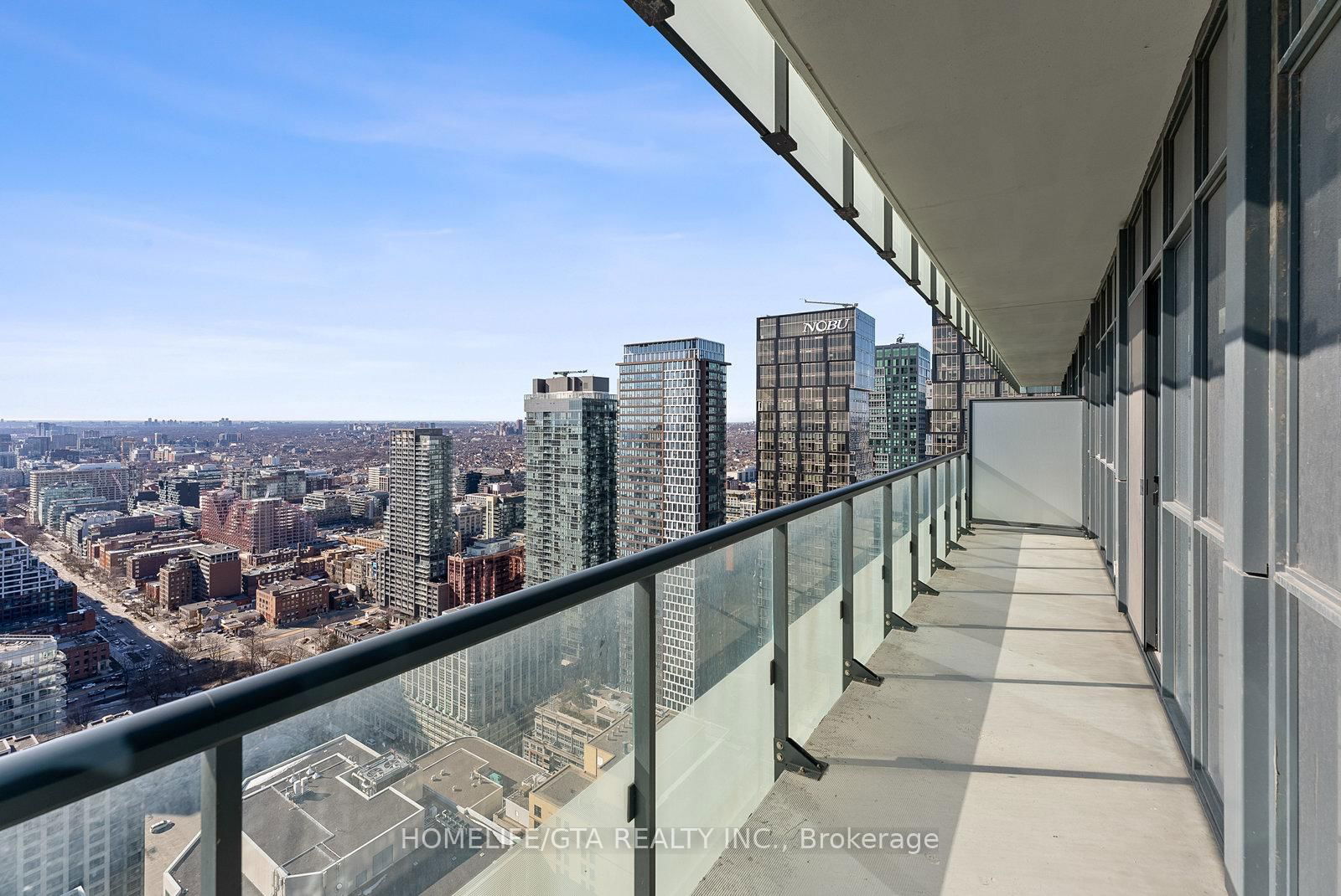 300 Front St W, unit 4301 for sale