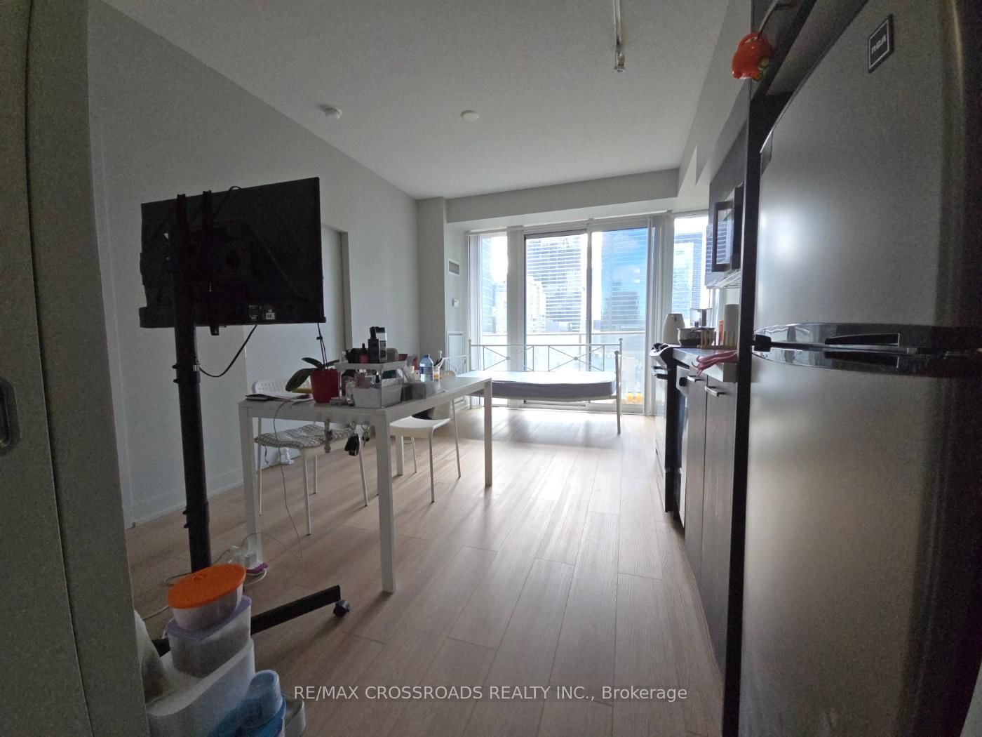 126 Simcoe St, unit 1201 for rent